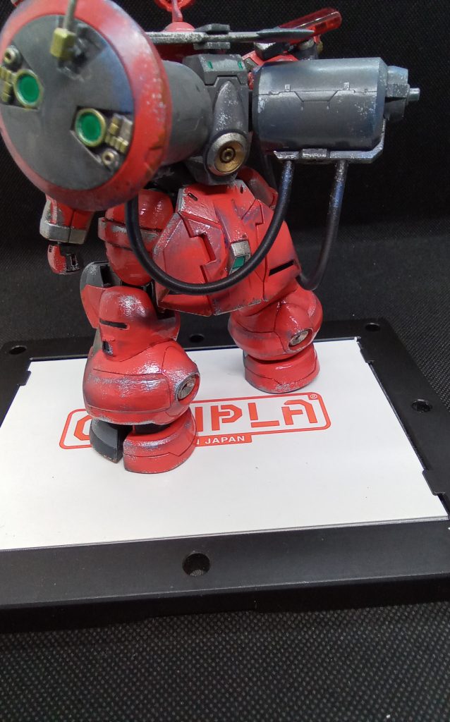 現場に急行→消火→状況伝達・生存者捜索という流れで必要そうな物を装備