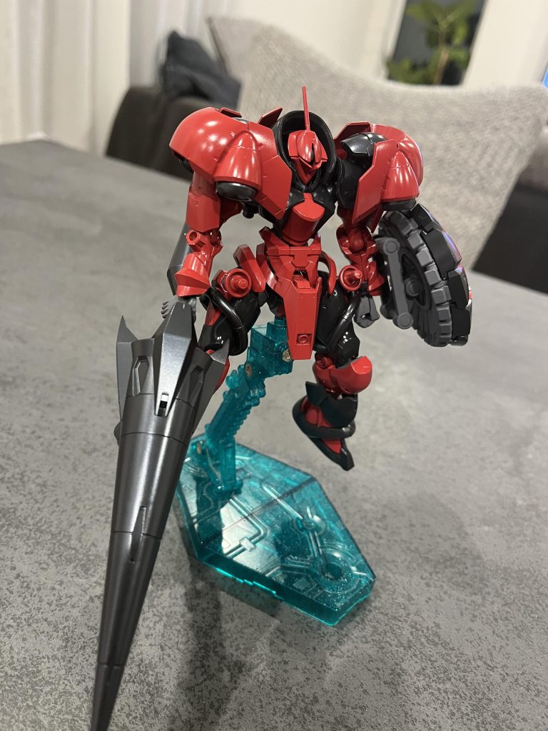 基本塗装完了まで思った通りカッコいいー平日の夜1時間ずつ基本塗装を進めていきました。塗装部屋にエアコンがついていないので室温30度オーバーです、、死ぬ、、