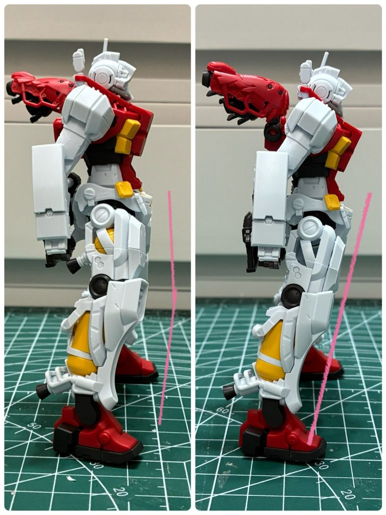 色んなところを切って削って、の試行錯誤の結果、ひざの微妙な曲がりを直線に修正できました。宇宙戦専用のモビルスーツなので、あまり立ち姿にこだわらなくても、とは思いますが、いざ模型となると立ち姿が決まっていた方が見栄えがいいので、頑張りました。