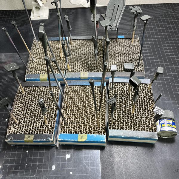 今作ってる作品の進捗その1。前作・前々作と同じカラーリングの3体目ですー（3枚目）