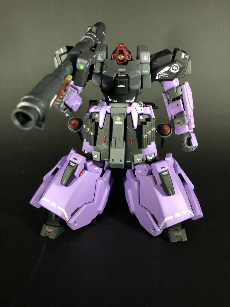 特に手を掛けたのが足でしょうかプラ板を切ったり貼ったりで1番悩んだところです