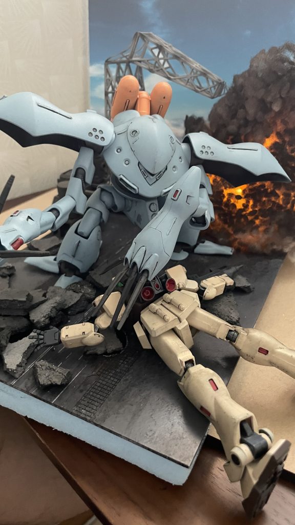 ジオラマ全景です。後部に配置した高圧鉄塔はトミーテックからの援用です。