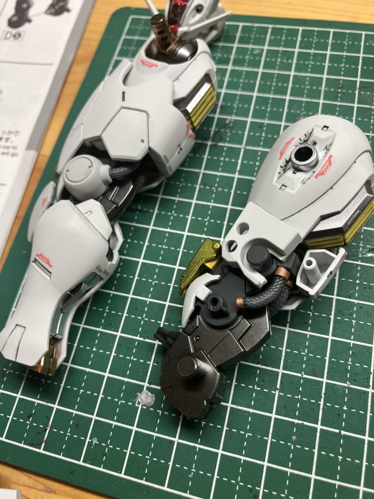 内部フレーム関係の塗装は、ほぼ「ガイア」の塗料ですね‼️