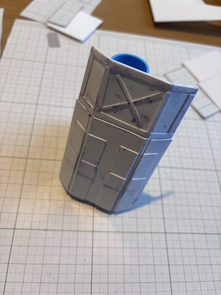 大型シールドはプラ板からスタートでした