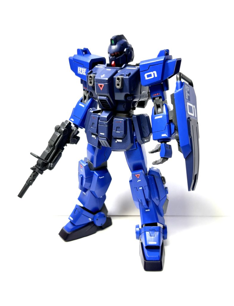 ガンプラをカッコ良く撮るのって難しいですね。