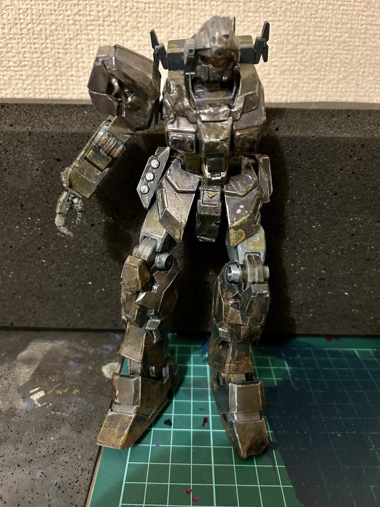 立たせるとこんな感じです。 