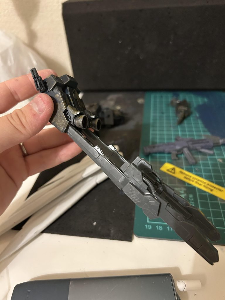 元がこんな感じです。M k-Ⅱ、ジェスタ、ウイングゼロカスタムそれぞれのバックパックと腕、あとツインバスターライフルにエイジ1のシールドを加工して１つにしました。