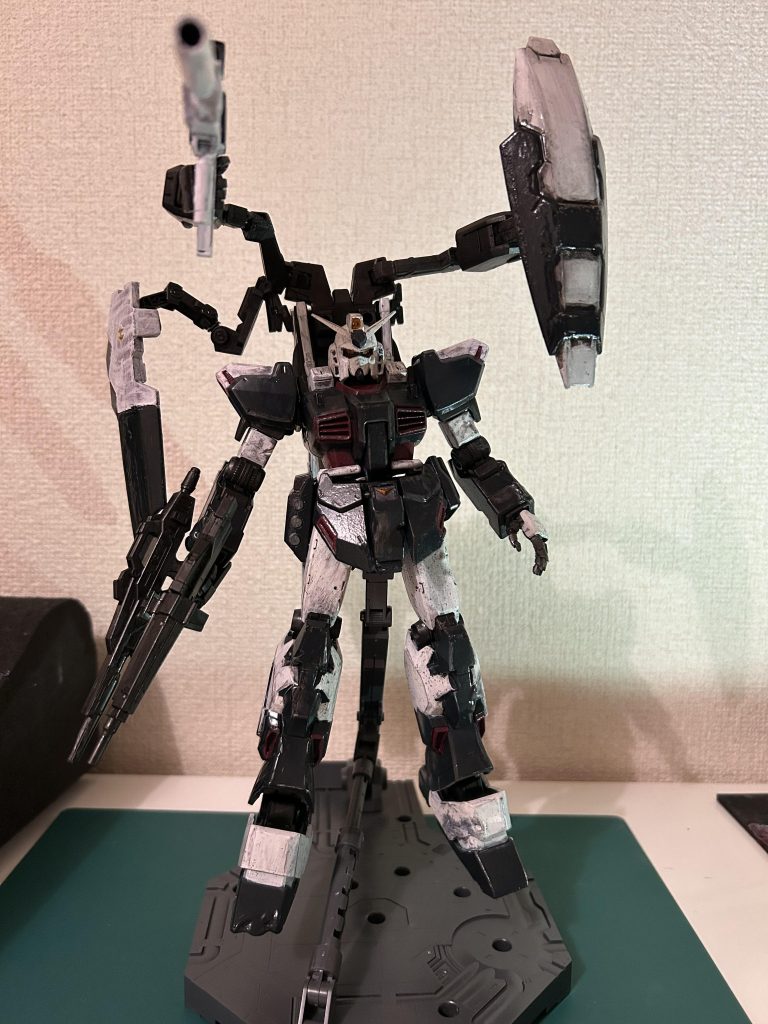 体はM k-Ⅱのボディにジェスタの四肢を連結して、肩にウイングゼロのバルカンを載せました。