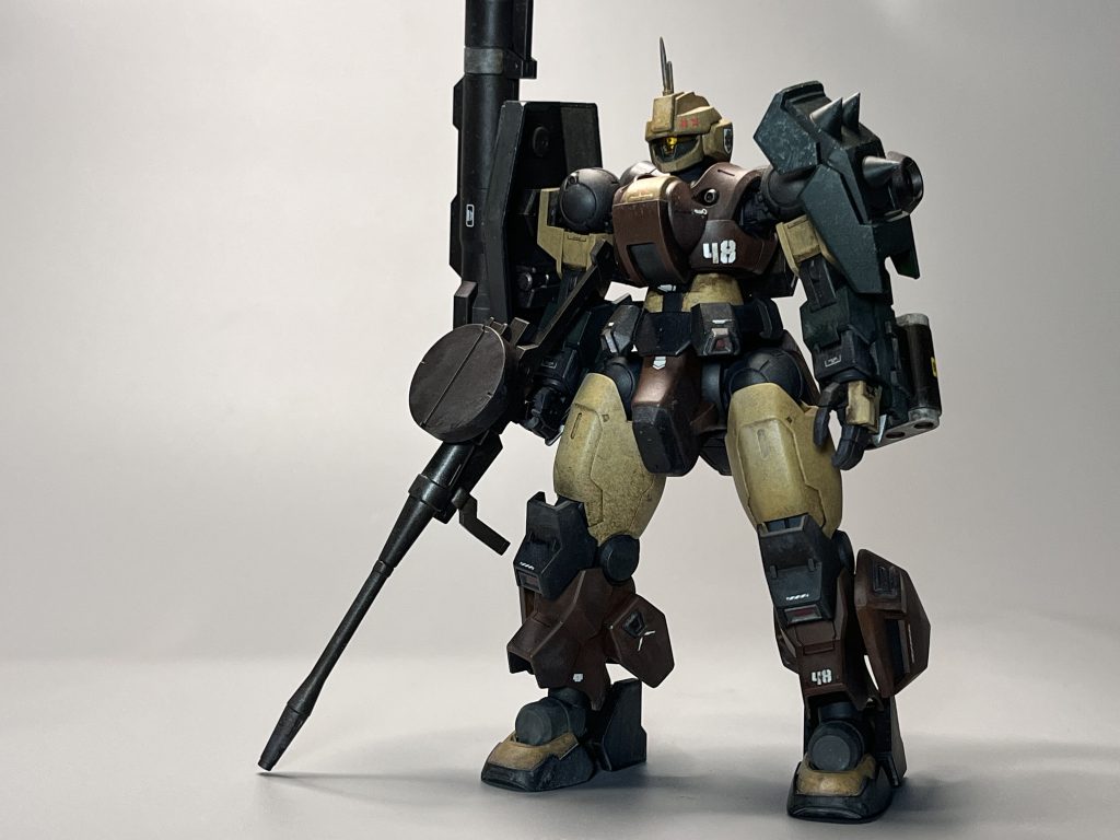 劇中、既に型落ちとなっていたデスルターを現地改修したディザートタイプ。様々な水星キットのミキシングで再現*しました。