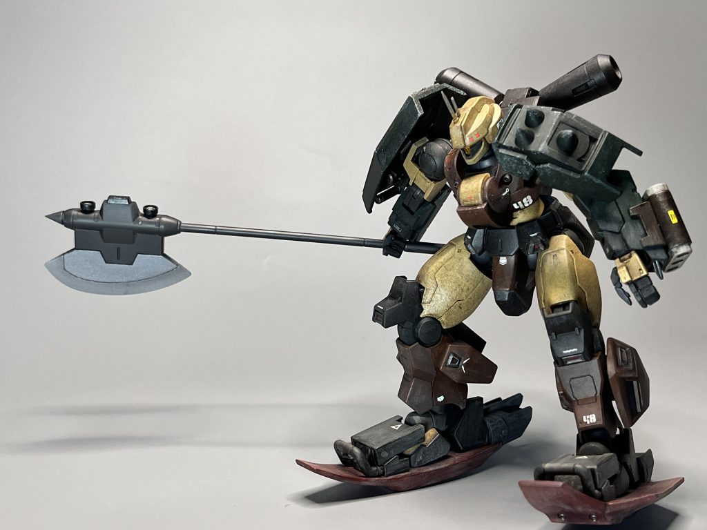 マウントを作ってませんが、やっぱりアックスが似合います。