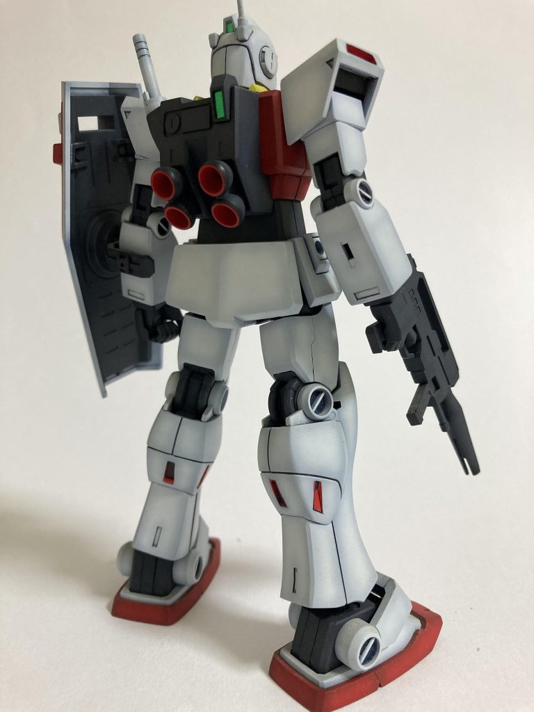 後ろ姿はカッコいいのです！