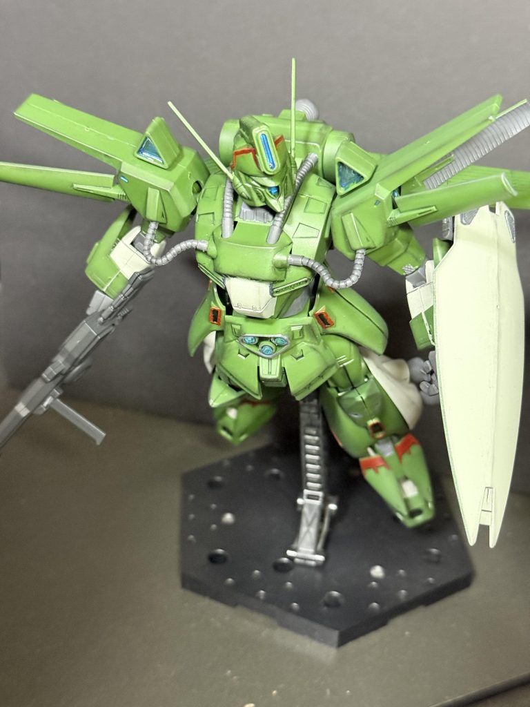 とても34年前のキットとは思えない良いスタイル