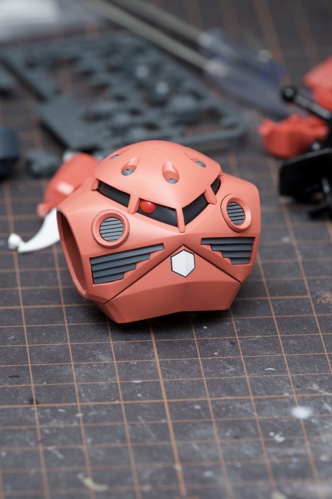 モノアイはwaveのリベット丸を使用。