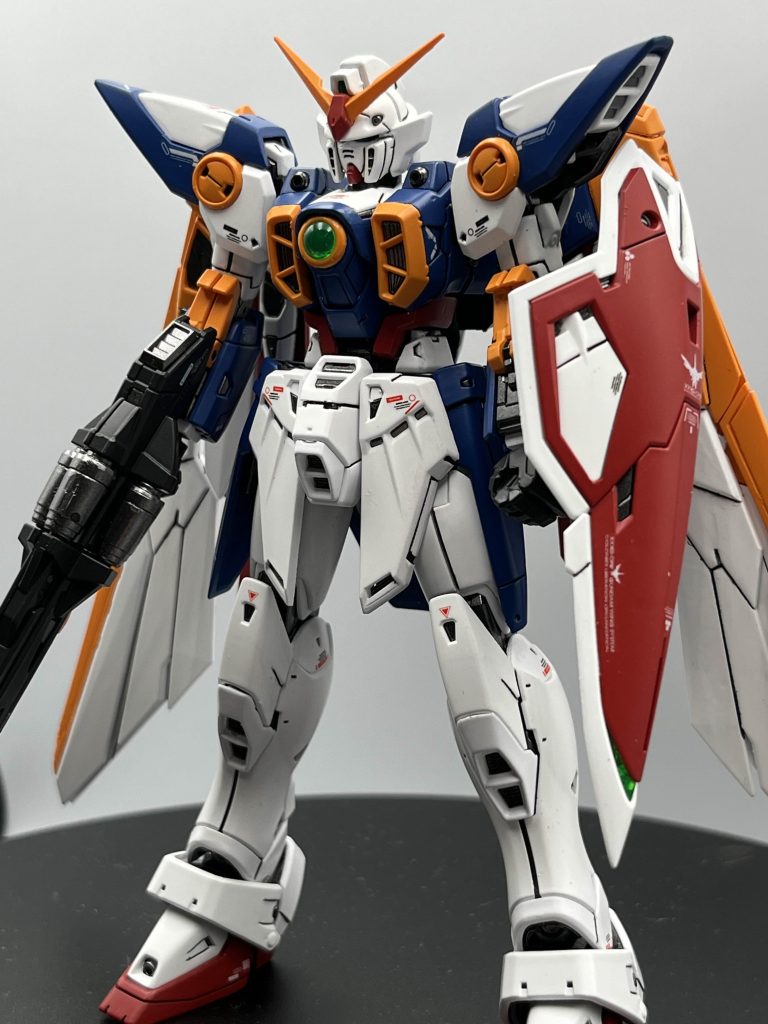 今回はひっさしぶりに墨入れだけでなくデカールもガッツリ貼りましたいやーデカール貼ると情報量が増えて一気にかっこよくなるんでいいですね！ただ作業量はとんでもないことになるんですけど