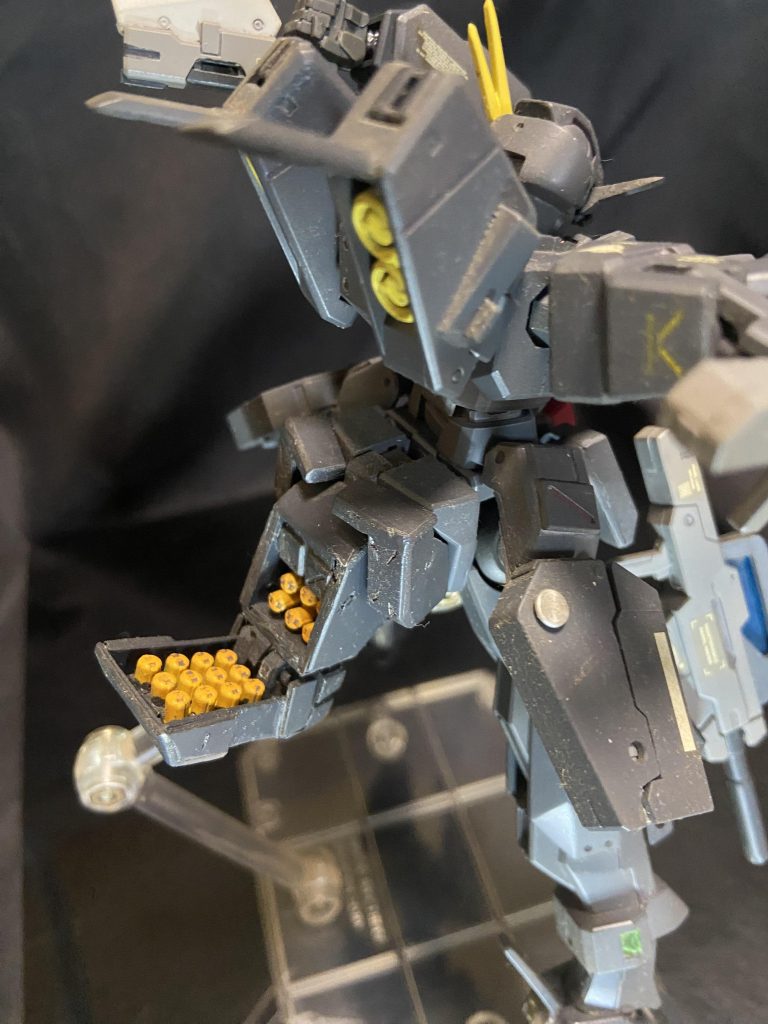 裏のミサイルもなんとか作りました。