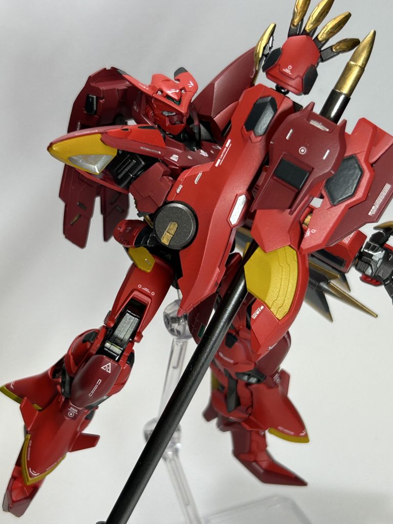 ポージング5今回は少しゲテモノ感を意識して、最初は腕を飛ばせるとか良いなぁと思いましたが、こんな重い腕飛ばせるのか?となり却下。しかし腕が長いのでちょっとゲテモノ感はあると思います!