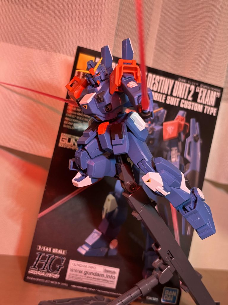 狙いを定めて一気に切り掛かる。流石はNT-Dの先駆けなこともあり、恐ろしいけどかっこいいですね。コイツだけには会いたくねぇ(まァ多分俺はOTだから何も反応されんけど…)。