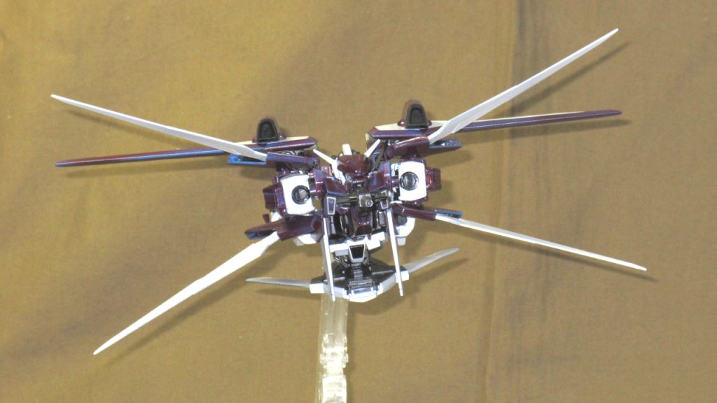 元キットの時点でスカイダートの多関節アームがフレキシブルに動くので逆に位置決めに苦労したりも。