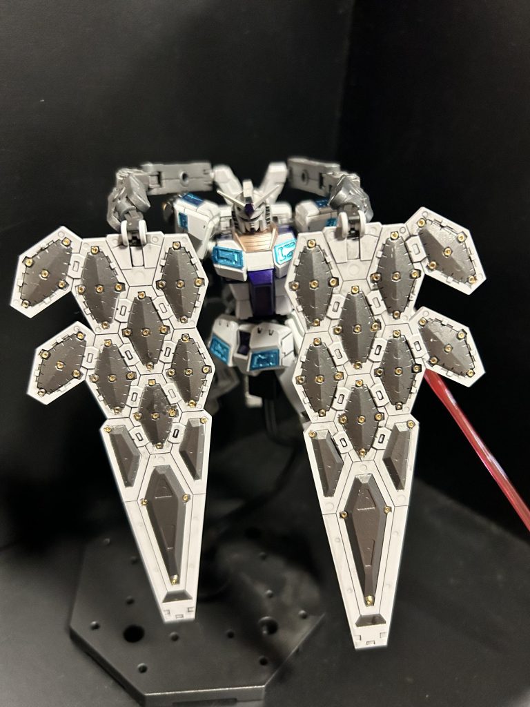 グラスフェザーの裏がシールドサンダーボルトみたいなんやりたかったから満足です。サブアーム的なやつはオプションパーツ使って、ポリキャップに交換してなんとかつけました。