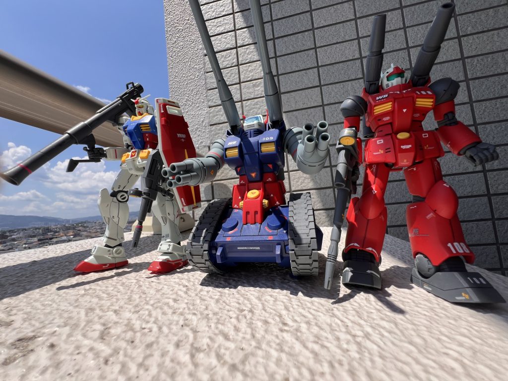 夏空に　映える我が家の　V作戦！！五七五でうまくまとまったかな？