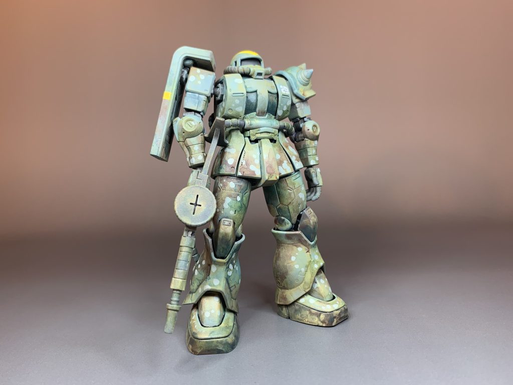 滲んでボヤぁっと塗料がランダムに広がるのが楽しくて、少しやり過ぎですが満足出来ました。