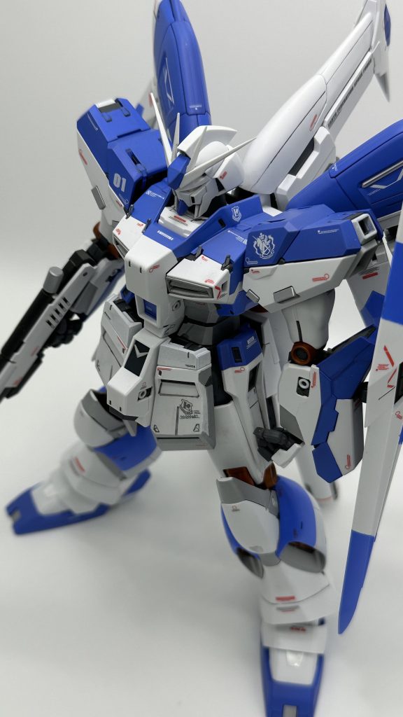 青はGSIクレオス ガンダムカラースプレー MSライトブルーで塗りました割と近い色味になってる気がする