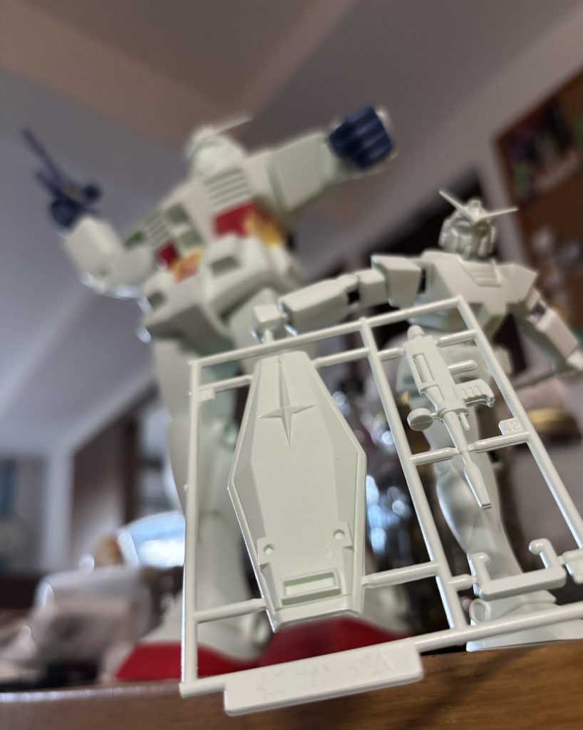 でっかい　ガンダム　６０分の１　素組み　完成　^_^ﾔｯﾄｺｻ