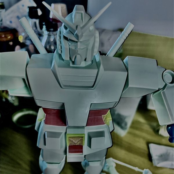 でっかい　ガンダム　６０分の１　素組み　完成　^_^ﾔｯﾄｺｻ