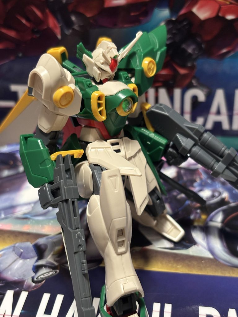 右手甲が外れやすい、両腕も抜けやすい 個体差有り