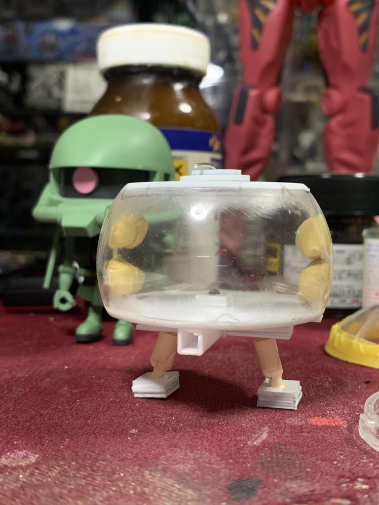 ボールジョイントの自作は難しいのでボールジョイントが必要になる部位には30MSの余剰パーツやらガンプラオプションパーツのボールジョイントを使用しています。