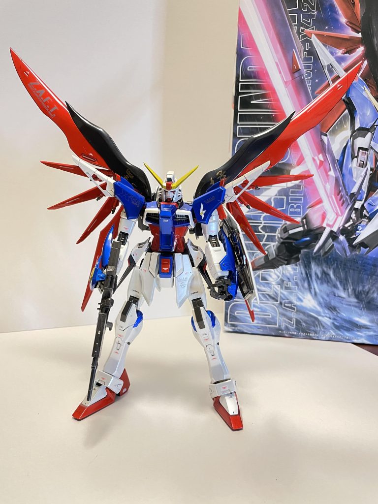 羽全開、ビームライフルの持ち手が甘いのはご愛嬌と言う事で💦