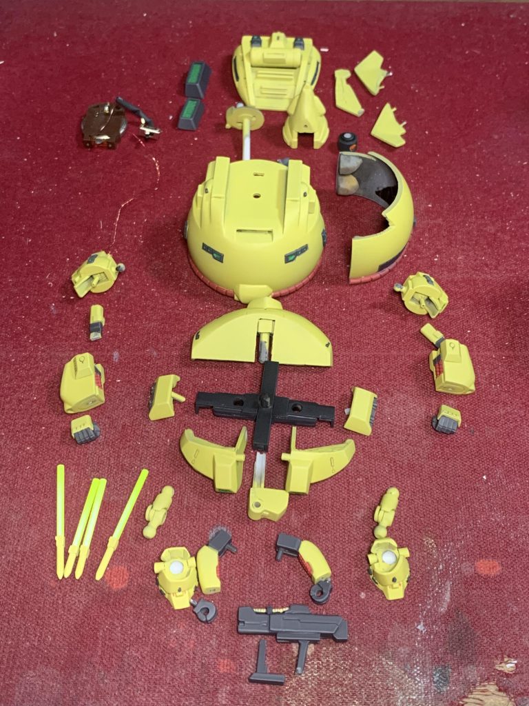 パーツ構成はこんな感じ。