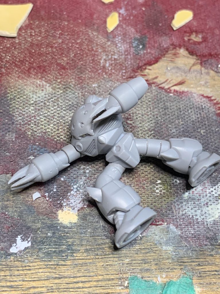 モノアイはエポパテで制作。