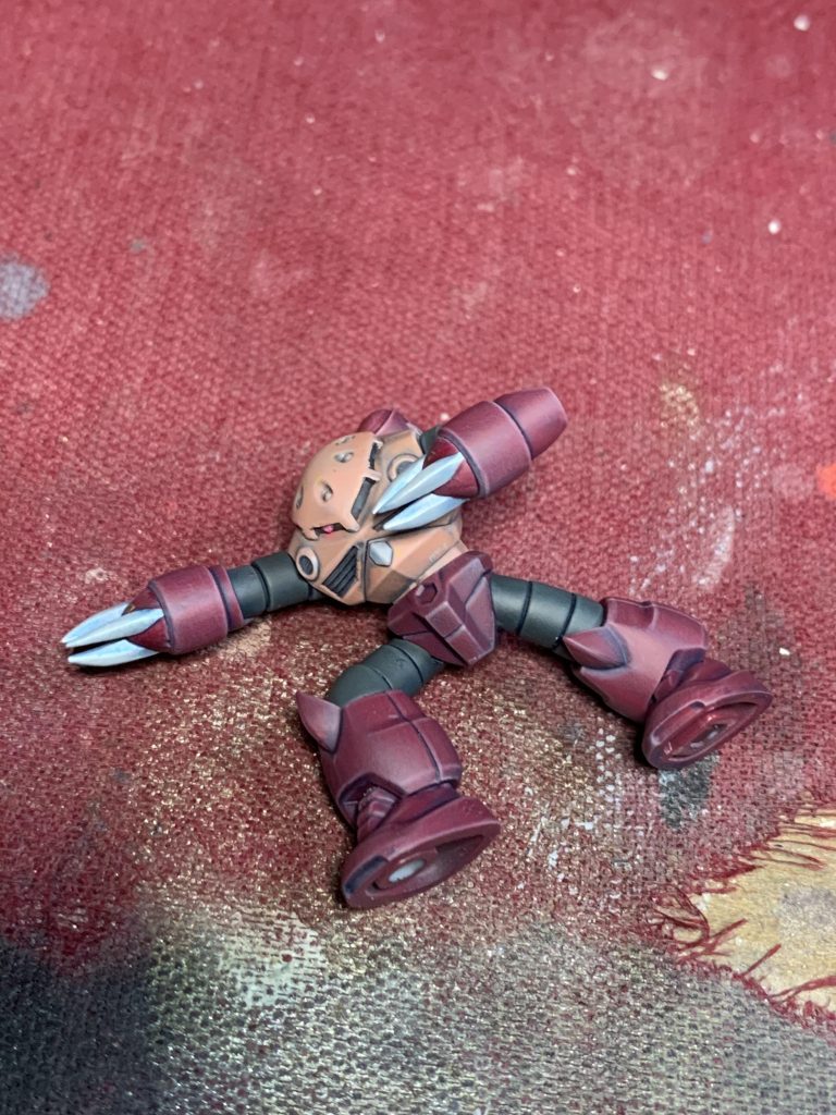 本体はシンプルに塗りました。