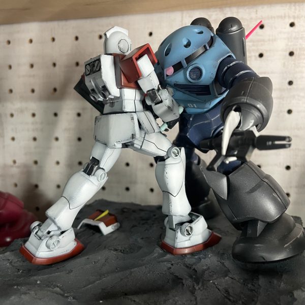 ジャブローで量産型ズゴック散る