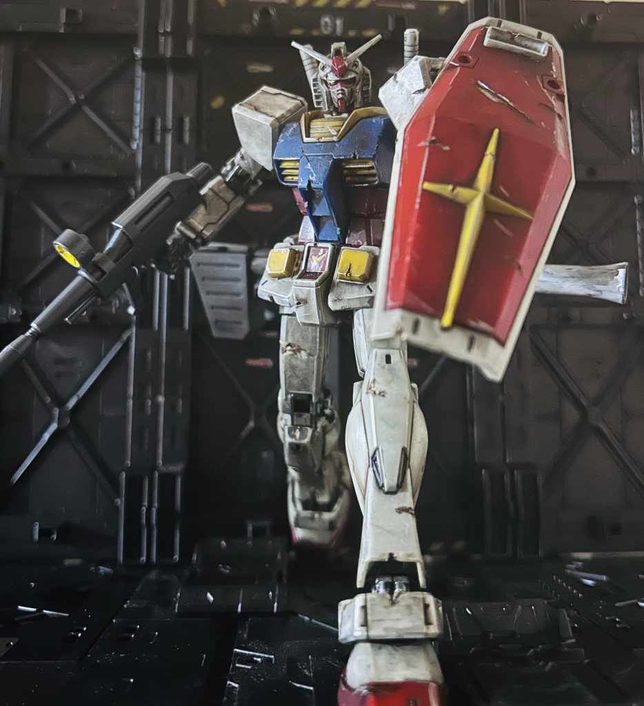 連邦軍の白いモビルスーツ