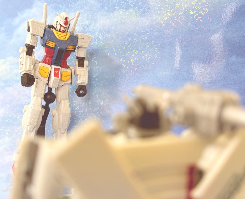 その後運よく海面に着水したガンダムはサルベージされた。テム・レイも一時的な酸素欠乏症にかかるが、精神鑑定の結果どこも異常はなかったらしい。