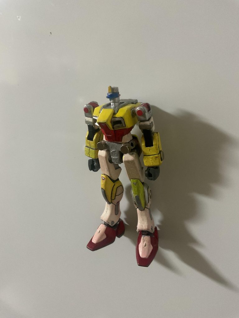 ［設定］『ダガーをストライクの完全量産化としつつ１０年稼働できる』をコンセプトにコズミックイラ８１まで活躍できる事を目指した計画。ウィンダムやダガーＬとのコンペで採用を見送られ続けた計画でMダガーのマグネットシステムとの併用で有効度の向上が見られるとして改良された機体。もともとの計画上では「SCー８１　エスライン」と呼ばれる。この改良により、名称にS８１を勝手につけた。機動性、反応速度、精密性、拡張性の向上が見られる。