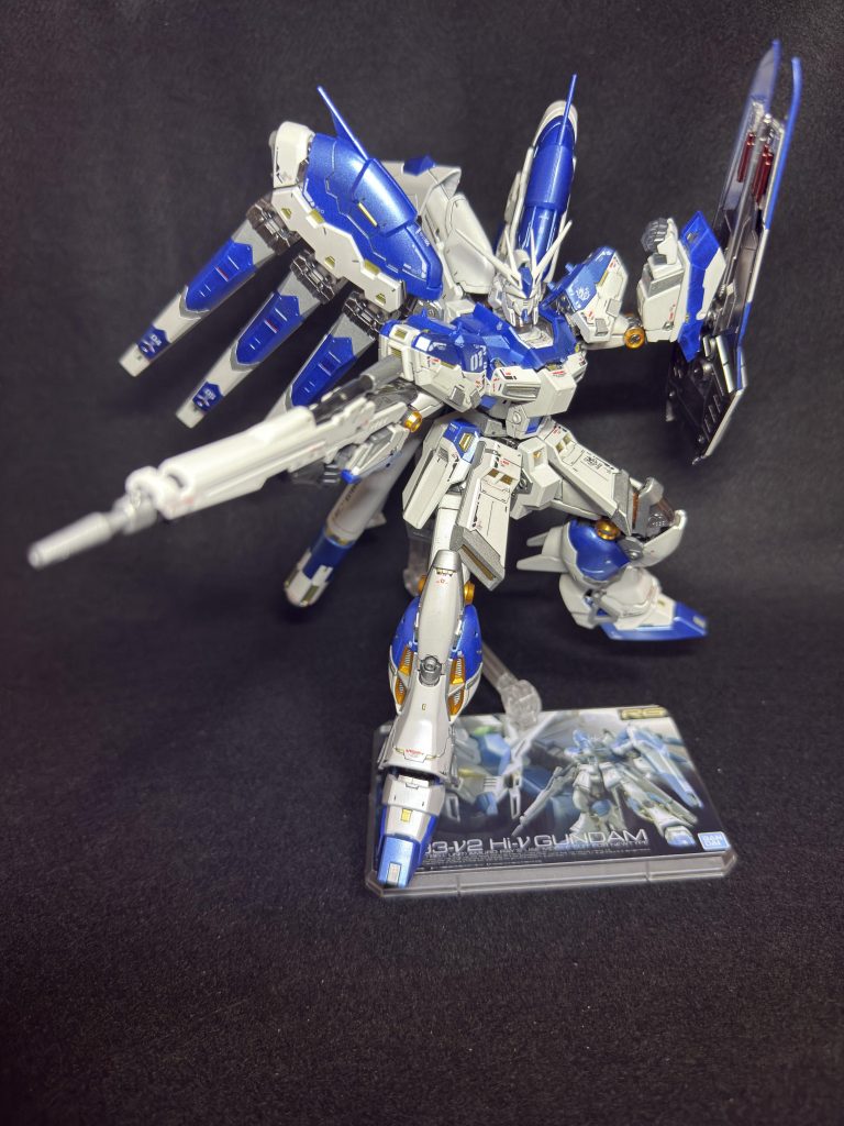 RG Hi-νガンダム–4枚目/制作者：Kazuna