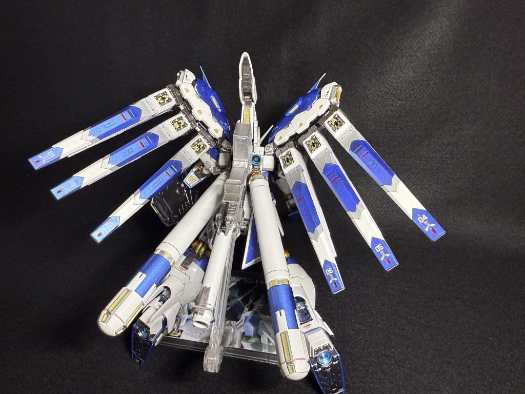 RG Hi-νガンダム–6枚目/制作者：Kazuna