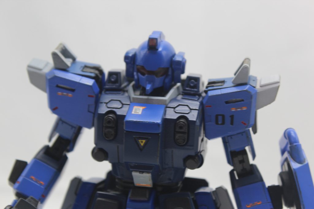 エグザム状態がいいとの事で、ゴーグルをクリアレッド塗装し各部赤く発光してるように赤を散りばめました。