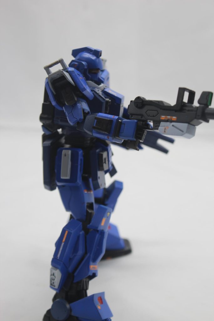 通常マシを改造し100ミリマシンガン改を再現。太くしましたが軽快な印象を崩さないように気をつけました。