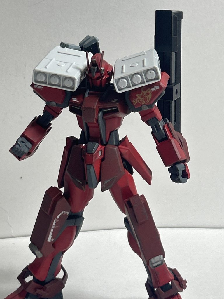 後方支援型、的な。完全に思い付きだけだけど、思い付きで色んな装備が使えますね。ノワールストライカーの基部が色々出来て優秀。