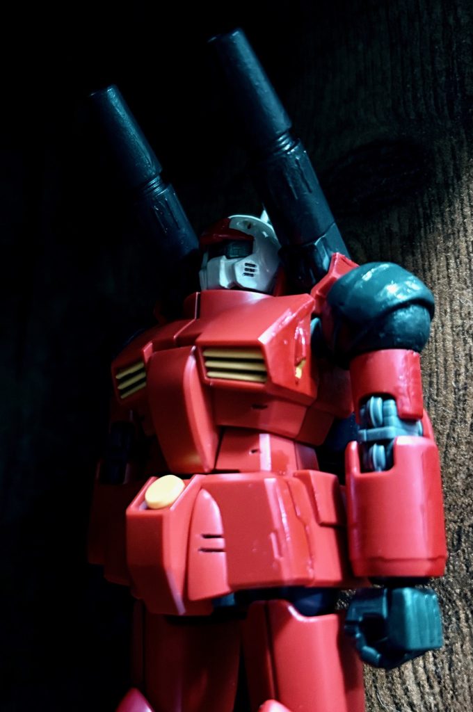 俺設定の「帰ってきたあぶ刑事ガンダム」では戦後、クランバトルの仕掛け人を追っていたタカとユージのためにカイがミハルに頼み、とあるルートで調達したものである。カモフラージュするためにコンテナの積み荷には「K-Cannon」と記されていた(ミハルは兄弟共々生きておりカイが設立した自動車工場の社長となり、フリージャーナリストになったカイを陰ながら支えている)。ちなみにカイはタカとユージの伝記を後年執筆し、ピューリッツァ―賞を取っている(つまりカイもゼクノヴァを通って「あぶない刑事の世界」に行った可能性がある)。