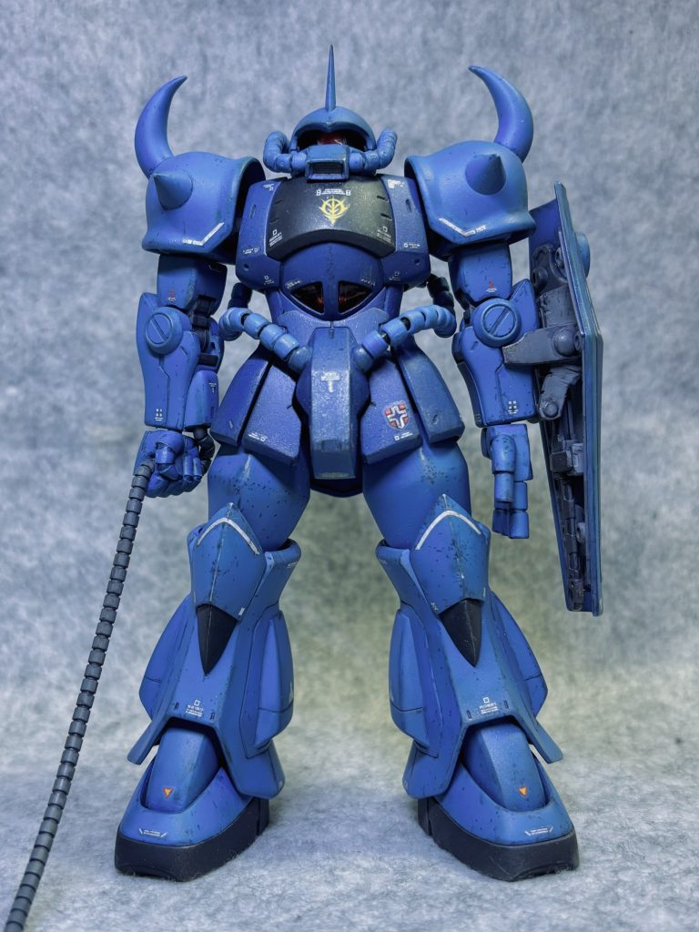 頭部は流行りと逆行して、大型化してます💦太ももムチムチにして、腰アーマーも広がるように改修、脛がやたら長いので膝パーツを大型化し、MGver2のようなバランスにしています✨あとは🛠️何したっけかー🤔