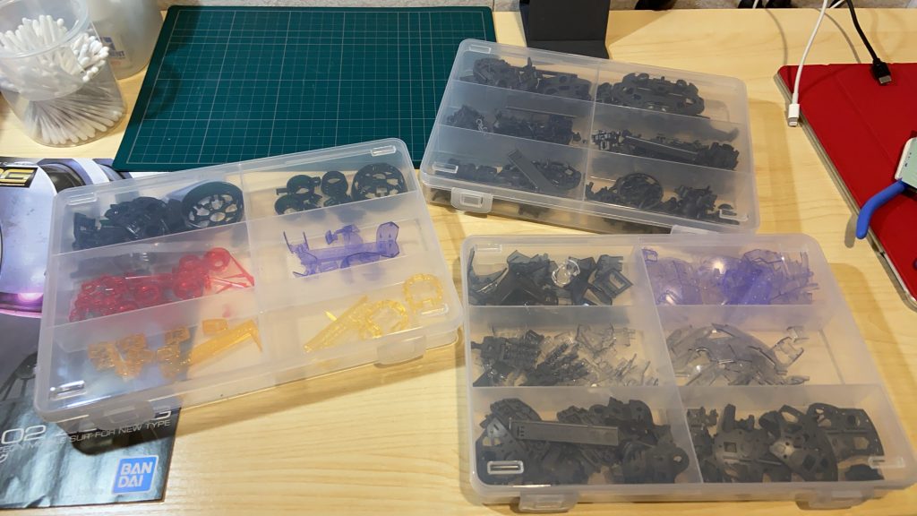 今回初めて、パーツを先に切り出して、それぞれゲート処理をしてから、組み上げるというやり方しました。この方法の方がいいですね。