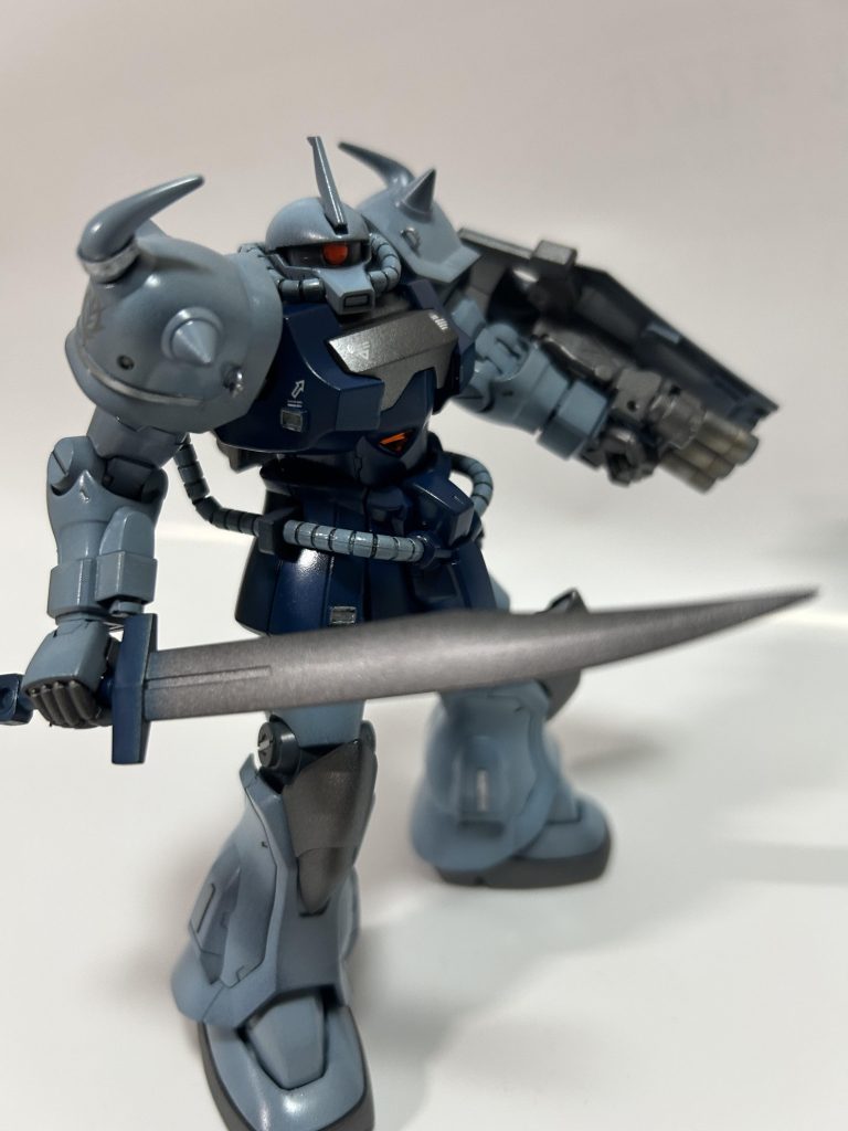 つや消しトップコート吹く前なのでピカピカしてます。