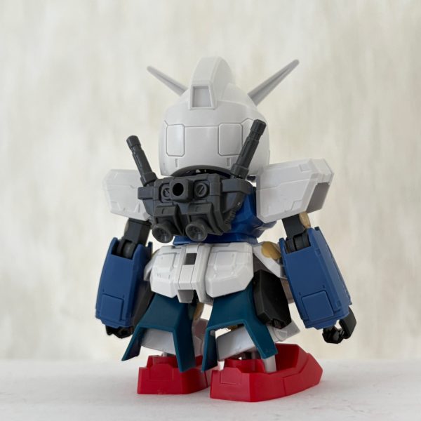ありったけのジャンクパーツを使ってミキシング中のエクススタンダードのガンダム。どんな仕様にするかはまだ決めてない。（4枚目）