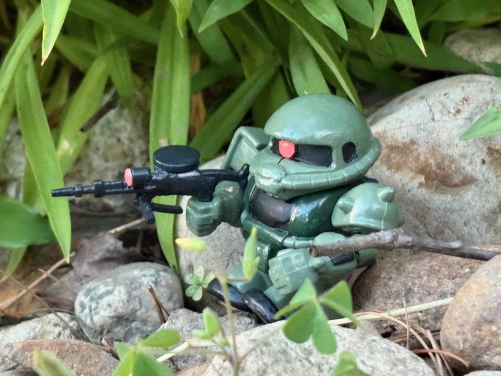 おまけシーン。ジオン兵「お、降りられるのかよ⁉」なんとか降りられたね(zaku-kao4)