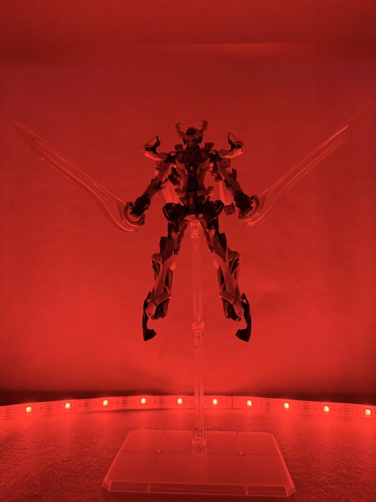 両手にビームサーベルパート2です。